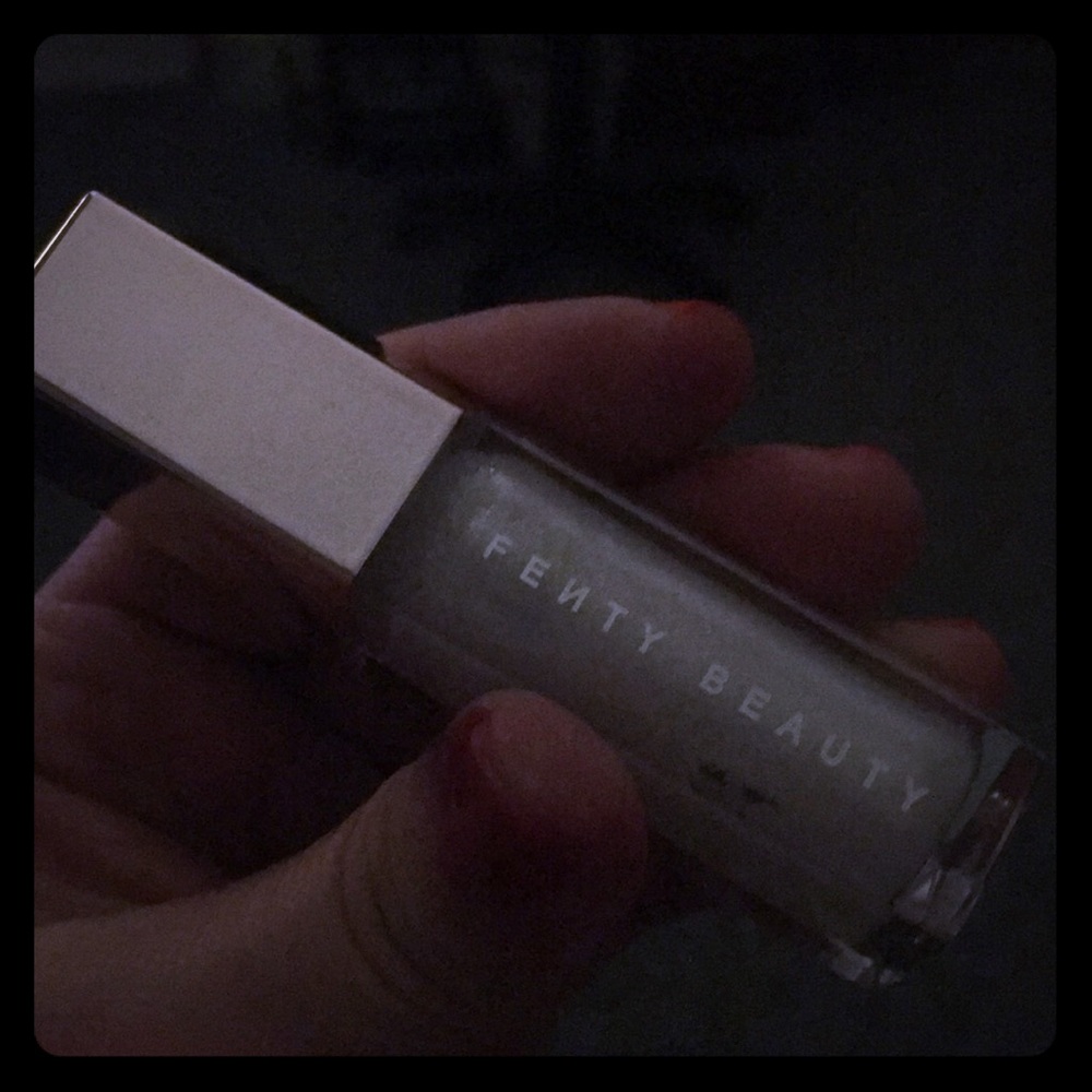 Fenty glossbomb